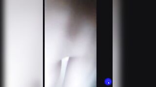 بتضرب سبعة ونص قدام الكاميرا والمشاهدين بيبعتهولك اكرامية لغاية ماتنزل من كسها سكس مصري