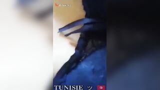 بتلعب فى كسها لغاية ما تنزل عسل كسها سكس مصري