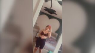 بتعرض بزازها مراهقة تعبانة بتعرض بزازها شرموطة سكس مصري موقع شراميط العرب