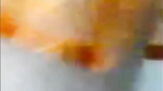 شرموطة لابسة قميص اصفر بتقوله ايه رايك فى جسمى تعالى  سكس مصري عايزاك تفشخنى نيك ياحبيبى