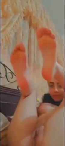 كسي مفتوح اووووي هموب و انزل  لبوه مصريه بتتمانيك بكلام شرمطه من الاخر  شرمها سكس
