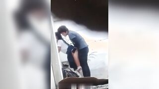 دنجوتن فى مدرسة لغات جاب حبيبته فى حوش المدرسة وعمال يبوس فىxnxx عربي xnxx مصري  طيظها قبل لاما ينيكها