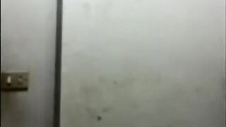 بتقوله ياخول انت جايبنى تصورنى ولا  سكس عربي حتنيكنى يلا بقى انجز