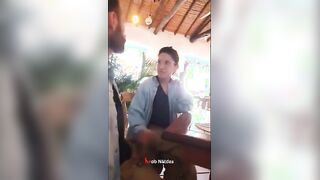 قاعدين فى كافيه وقالها مش سكس جديد  قادر زوبرى واضف امسىكى زوبرى