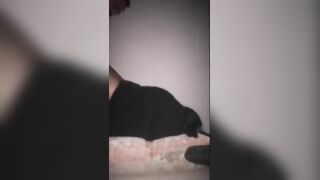بيروح لخطيبته البيت وينيكها من غير اهلها ما  سكس جديد يعرفه ميتعرفش انه بيصورها