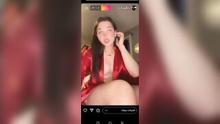 الينا انجل طالعه لايف و هي هايجه و عماله تلعب في بزازها و كسها قدام المتابعين سكس مصري