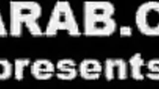 بزازها كبيره عامله زي كسها حط زبر بين بزازها الكبيره سكس مصري  وفضل ينك بزازها و بعدين فشخ طيزها و حط زبره