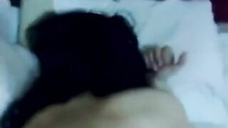 العنتيل عزم حنان علي شقتوا تاني مره بس المرادي فشخ  سكس مصري طيزها بطريقة عنيفه جدا وهي متمعه