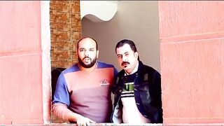 اتنين صحاب شافوا جارتهم واقفه في البلكونه بتغريه سكس مصري  سكس مصري م بقميص نوم احمر مقدروش يمسكوا نفسهم