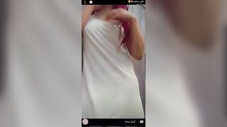 شعر احمر و جسم ملبن و كلام شرمطه من الاخر هتجبهم  سكس مصري و انت بتتفرج عليها شرمطه اخر حاجه