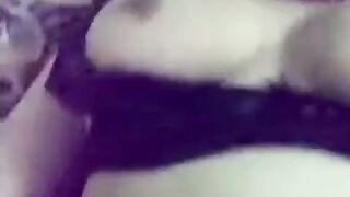 تطلب من عشيقها يصورها وهي بتخلع هدومها  سكس مصري  بزاز كبيره و كس منفوخ نيك خلفي  نيك فموي