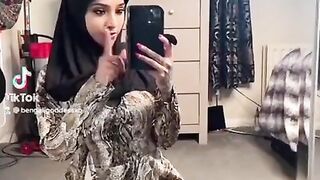 لبوه محجبه تجرب لاول مره الزبر الصناعي سكس مصري  فشخت كسها و طيزها عشان تجبهم قذف خارجي