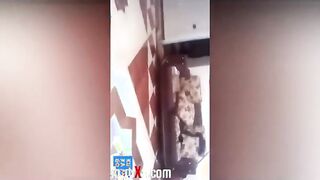 عم محسن شقط شرموطه من تحت الكوبري روقت سكس مصري  عليها رقص عريانه و طلع كسها ضيق اوووووي و بزازها كبيره