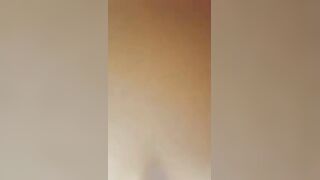 هايجه كبيره في السن بتعرض كسها و طيزها عشان  سكس مصري محتاجه دكر يفركتها نيك طيز كبيره كس منفوخ