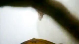 ام محمود عجبها الزبر الاسود الكبير و عايزه يفشخها نصين نيك عنيف امامي كسها كبير  سكس مصري و بزازها ضخمه و هايج علي زبره