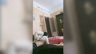 حنان فشخت كسها لصاحبها عايزه تتناك و بتقولوا افشخلي سكس مصري  كسي اوي عايزه لبنك علي طيزي و بزازي نيك مراهقه