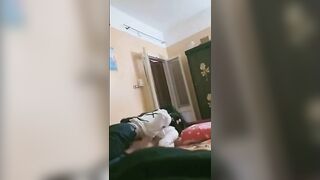 الجزء الثاني فناة مراهقه تقوم بدعوة صديقها علي المنزل اثناء غياب سكس مصري  و الدتها و يحدث بينهم علاقه جامحه من النيك العنيف