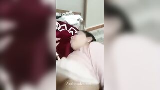 ابراهيم رجع من الشغل لاقي مرات اخو نايمه في الصاله  سكس مصري من غير بنطلون و بتلعب في كسها فشخها نيك