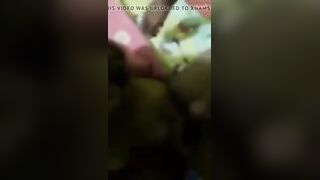جوزها الديوث عمل حفله علي مراتو  سكس مصري وجاب صحبوا ينيكها و خلها تمص زبروا هو صاحبوا