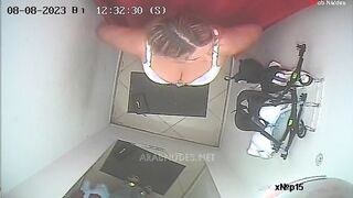 حاطط كاميرا في غرفة قياس الملابس  سكس مصري عشان اللي تعجبوا يتعرف عليها و ينكها سكس اجنبي مترجم