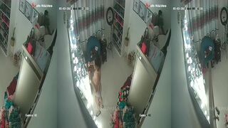 ابنها حط كاميرا   سكس تويتر في غرفتها عشان يتفرج عليها و يضرب عشره سكس عربي مصري