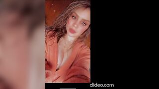 المتناكه نيلي جوزها  porno طلع خول و بيتناك في طيزوا احاا البت مسكه زبر صناعي كبير و بدخلوا في طيز جوزها