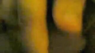 الديوث عامل حفله xnxx  علي مراته الصاروخ جايب تلاته من صاحبوا فاشخين مراته نيييك عنيف فشخ كسها هايج