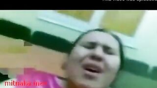 مموس تخينه اوووي و كسها عطشان نيييك xxnx  عماله تدخل الخياره جوا طيزها وكسها عشان ترتاح و تجبهم