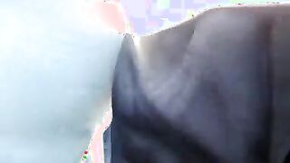 العرص راكب اتوبيس عام و هو زبر واقف و عمال يحك في طيز النسوان اللي واقفه في   xxx وحده عجبها الموضوع