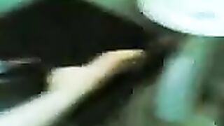 قحبه مصريه  صور سكس بتعشق النيك الفموي نايمه علي جنبها وحبيبها مدخل زبر كله في بوقها فضلت تمص لحد ماجبهم