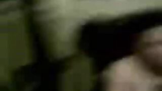 بيصوروا المموس بالعافيه صور سكس  وهي بتتناك وهي خايفه من الفضيحه وعماله تعيط فشخ كسها الكبير نيك من الاخر
