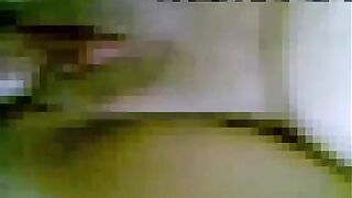 الهايجه نايمه ملط  صور سكس علي السرير و بتقولوا ايه مش ناوي تنكني بقي هو انا جايه اتصور ولا اتناك هايجه قحبه