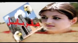 بنت المتناكه كسها حيحان و عايزه صور سكس  تنزل لبنها مسك خياره كبيره اوي و نزله نيك في طيزها وكسها مموس