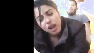 مموس سعوديه عجبها السواق  قصص سكس  راحت الاستراحه وفضلت تمص في زبر و خلتوا ينكها في طيزها وكسها