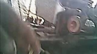 راحت الورشه لعشيقها عشان هايجه ومش قادره تستحمل مسكها فشخها نيك علي  قصص سكس  الارض واللبوه بتقولوا ده مش محسوب