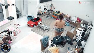 البيبي سيتار كانت قعده مع البيبي و صاحب البيت هاج عليها مسكها علي طرابيزة  سكس مترجم المكتب فشخها نيك عنيف خلفي وامامي