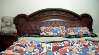 لولو لبوة عين شمس جابت حبيبها البيت ومحدش موجود عشان تشبع كسها الهايج اللبوه  سكس مترجم كانت شرقانه نيك غرقت السرير لبن