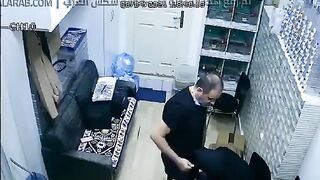 مفيش بنت في سكس مصر  الشركه صاحب المصنع معلمش عليها كلهم شراميط بيفضلوا يمصوا و يلحسوا في زبر لحد ما يجبهم حصري شراميط العرب