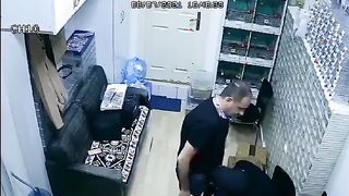 مفيش بنت في سكس مصر  الشركه صاحب المصنع معلمش عليها كلهم شراميط بيفضلوا يمصوا و يلحسوا في زبر لحد ما يجبهم حصري شراميط العرب