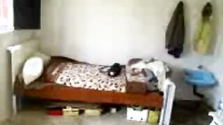 قحبه تونسيه لبوه الزبون غفلها  سكس مصر وصورها وهو بينكها و فاشخ كسها الحيحانه اللبوه بتقولوا انها عايزه فلوس اكتر