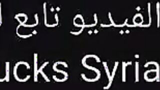 شرموطه سوريا حيحانه مع زبون مصري فحل زبر  سكس عربي كبير اللبوه نايمه علي ضهرها و فشخ رجلها و الزبير فشخها نيك عنيف