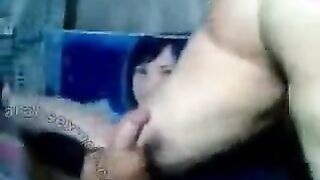 مموس هنديه فاجره بتتناك في نص الشارع قدام الناس  سكس عربي كلها الهايجه قعده علي زبر الزبون وفشخ كسها الحيحان نيك