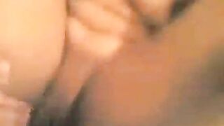 الحيحانه تعبيرات وشها بتقولي نكني اكتر عايزه اتفشخ كمان مسكتها فلقست طيزها  موقع سكس و فشختها نيك خلفي و بعدين نكت كسها الممحون