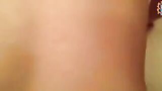 الزبير المصري الفحل جامع شرامطين علي السرير سكس عربي  مفلقسين طيازهم و هو وراهم فشخهم هم الاتنين نيك عنيف و بعبصه