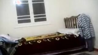 الشرموطه استغلت غياب اهله سكس تويتر  و جابت عشيقها البيت ينكها و يريح كسها الهايج و هو بينكها اخوها جه و فضحهم و نزل ضرب فيها