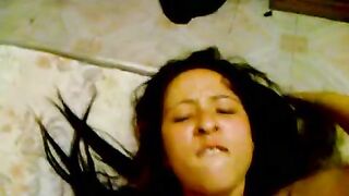 الزبير الهايج منيم الحيحانه جيجي علي سكس تويتر  ظهرها و فاشخ خرم طيزها نيك عنيف و هي عماله تدعك و تفرك في كسها و بزازها