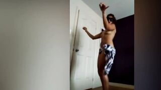 احلي رقص شرقي ممكن تشوفوا في حياتك حصري موقع شراميط العرب المموس  سكس مصري جامد الحيحانه بوسي بترقص من غير ملابس نهائي