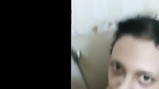 كنت بايته عند حماتي ودخلت خدت دش لاقيت  سكس سعودي اخو جوزي داخل عليا عريان ملط ومسكني من شعري بالعافيه دخل زبر في بوقي