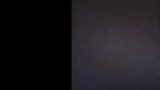 الهايجه ام كس شرقان نايمه علي ضهرها و عامله احلي  بزازي مكالمه سكس فشخ كسها المولع دعك وبعبصه نزلت لبن كتير فشخ
