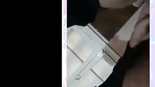 بودي الهايج مسك بنت عمتوا ذنقها في الاوضه فضل يبوس فيها و فضل يبل في زبر عشان يدخلوا في طيزها قحبه مصريه xnxxعراقي